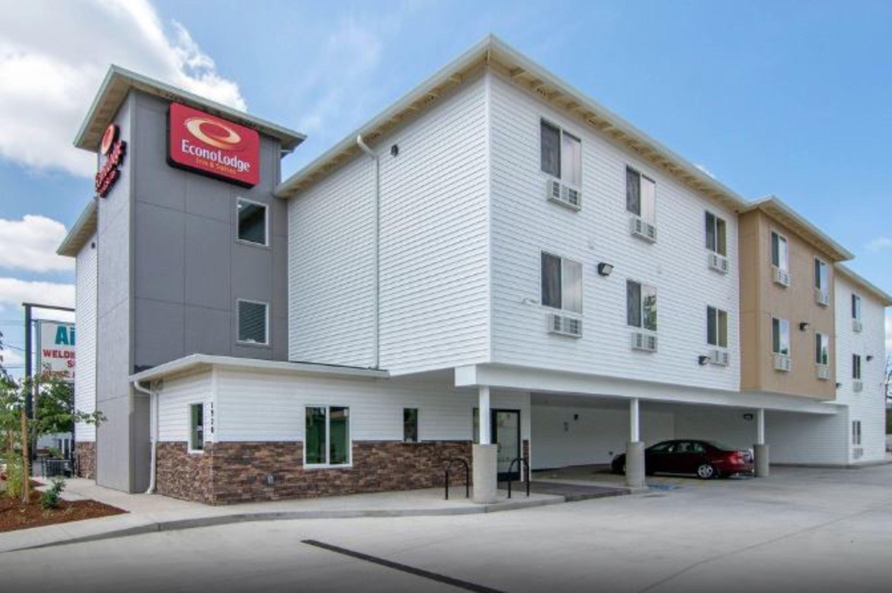 Econo Lodge Inn & Suites Springfield Exterior photo